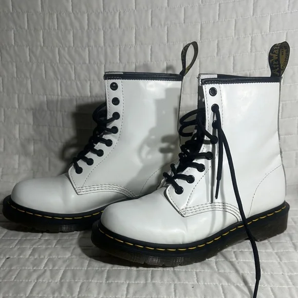 Dr. Martens 1460 8 Eye White Combat Boots with Black Laces. Please see photos - Picture 1 of 8